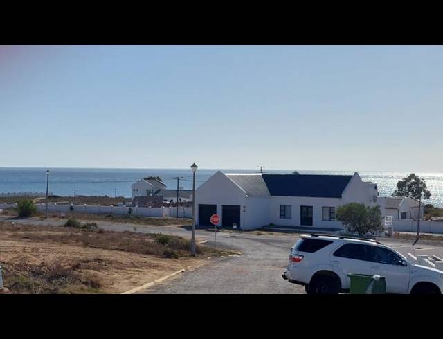 LAND FOR SALE IN DA GAMA BAY